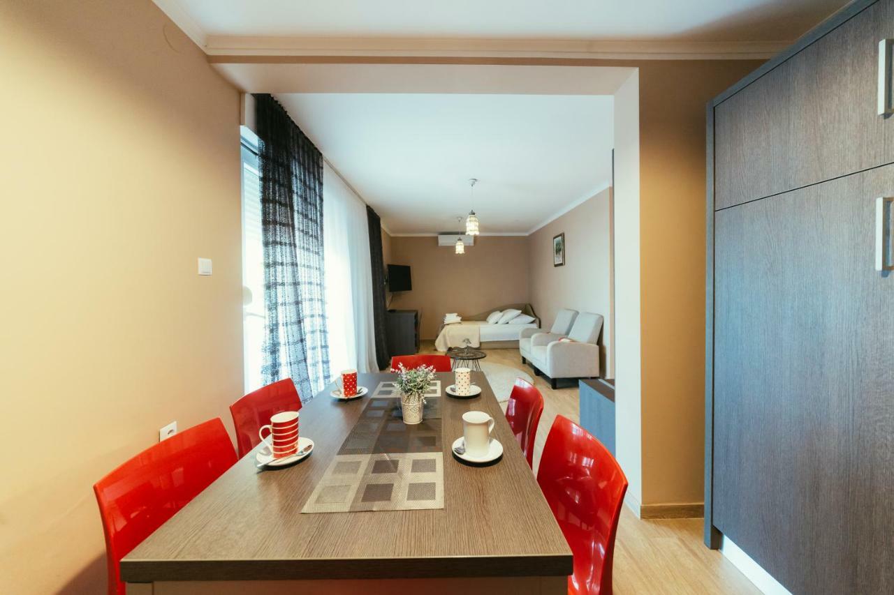Apartments Prestige Petrcane Exterior foto