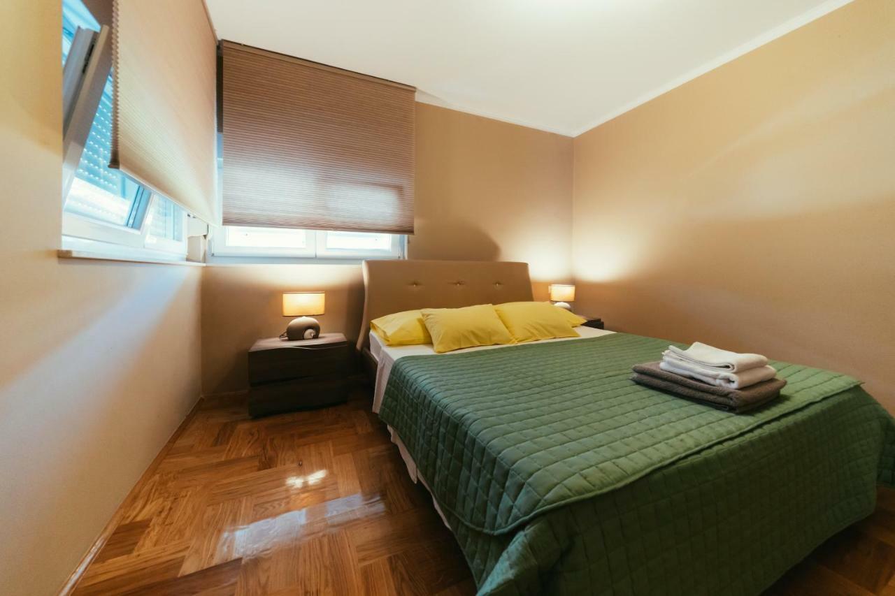 Apartments Prestige Petrcane Exterior foto