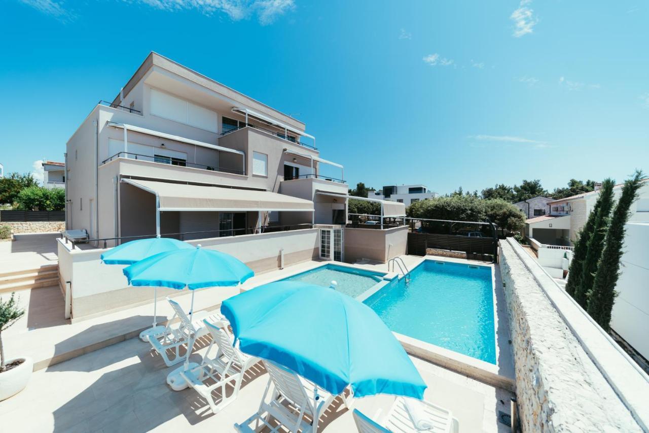 Apartments Prestige Petrcane Exterior foto